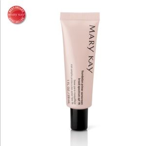 Brand New! Foundation Primer with Sunscreen SFS 15